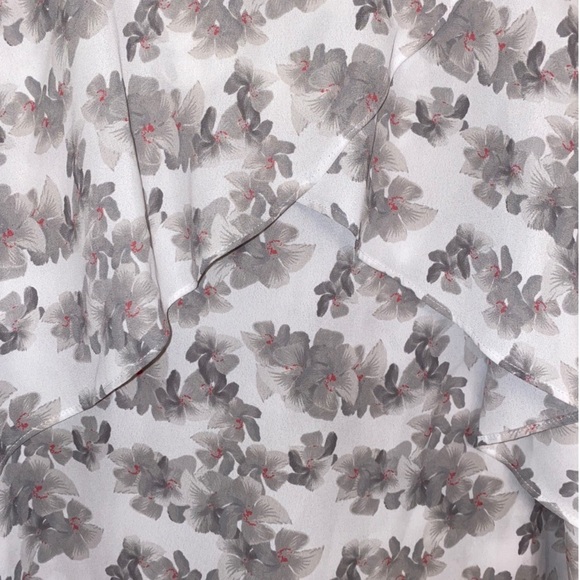 Attention Shirt - Picture 3 of 5